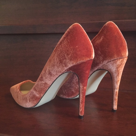 Gorgeous orange-rose velvet stiletto heels 👠 - Picture 3 of 3